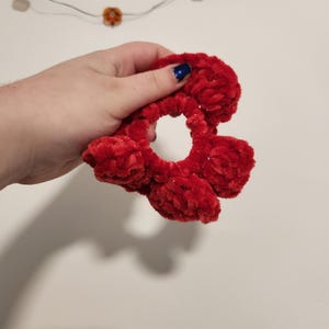 Small Chunky Crochet Scrunchie
