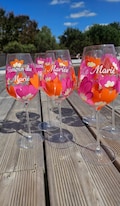 Personalized wine glass for weddings, birthdays, baptisms, etc. product logo