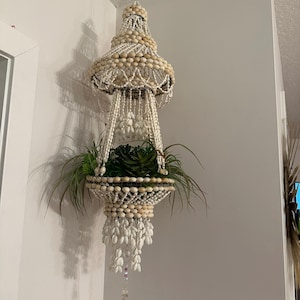 Cowrie Shells, Hanging Planter, Shell Planter, Shell Plant Hanger, 1970s Decor, Boho Decor, Sea Shell Decor.