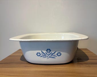 Vintage Corning Ware P-34-B Blau Kornblume 4 Quart Auflaufform mit Glasdeckel Pyrokeramik 1960er Jahre Backformen Ofen sicher Kanadische Potluck
