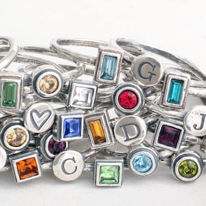 Anello impilabile in argento / Set di anelli / Anelli con pietra portafortuna / Anelli con iniziali / Impilabili / Impilabili / Impilabili / Progetta il tuo set di anelli