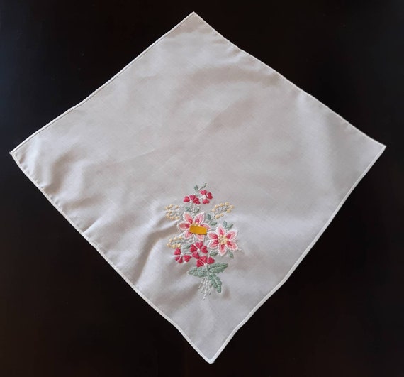 Pair of Vintage Floral Embroidered Hankies - image 4