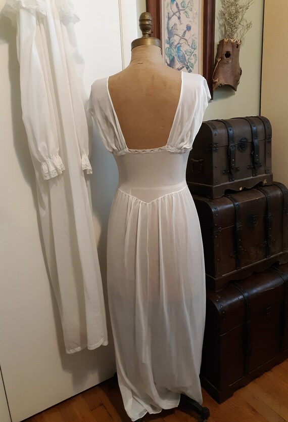 Vintage Nylon Nightgown and Robe - image 7
