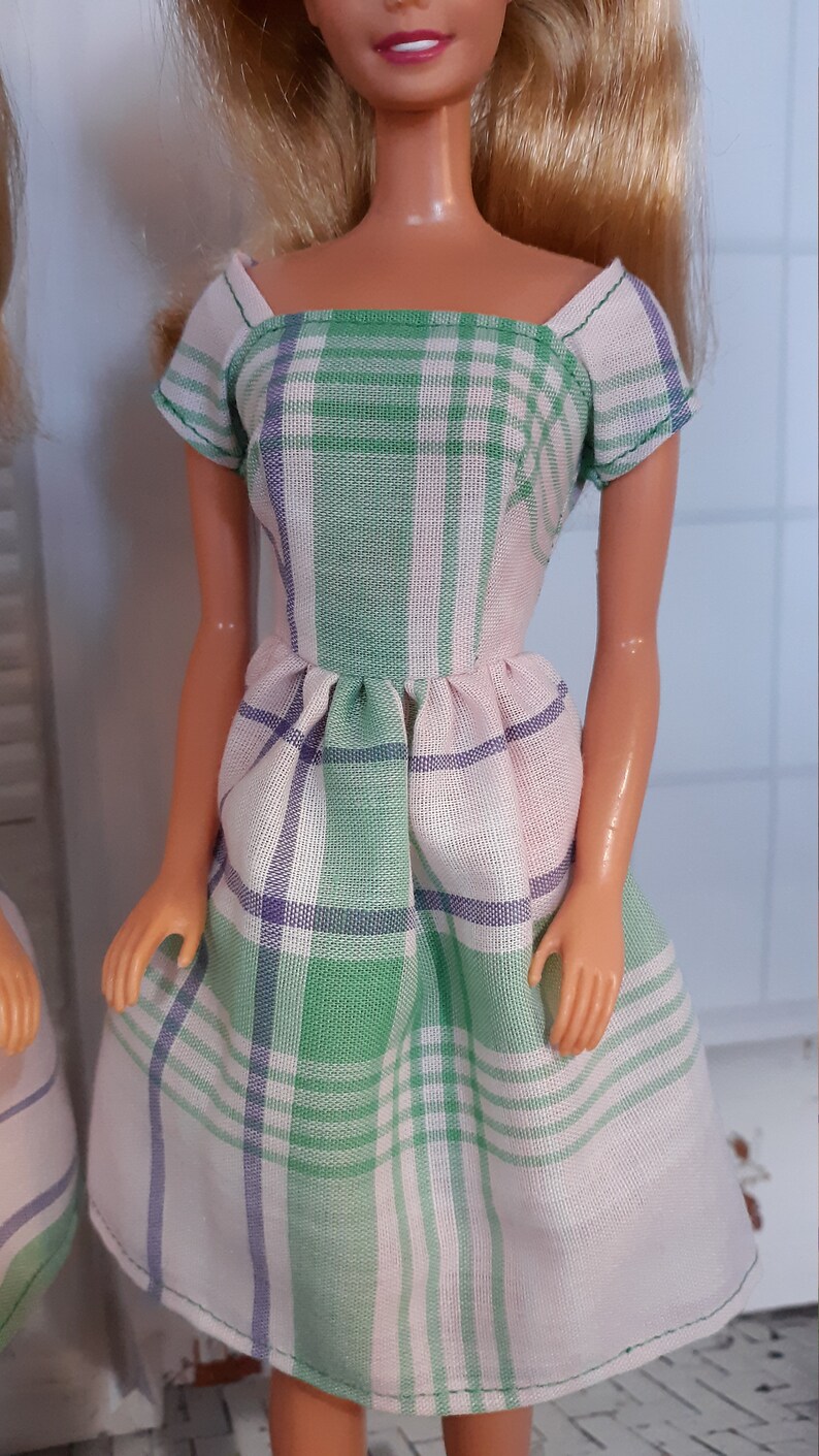 Green Plaid Dress for 1:6 female fashion dolls image 3
