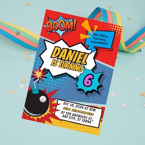 Convite de aniversário de super-herói em estilo de história em quadrinhos, cartão de festa digital editável para crianças, convite personalizado divertido com tema de herói para impressão, modelo Canva
