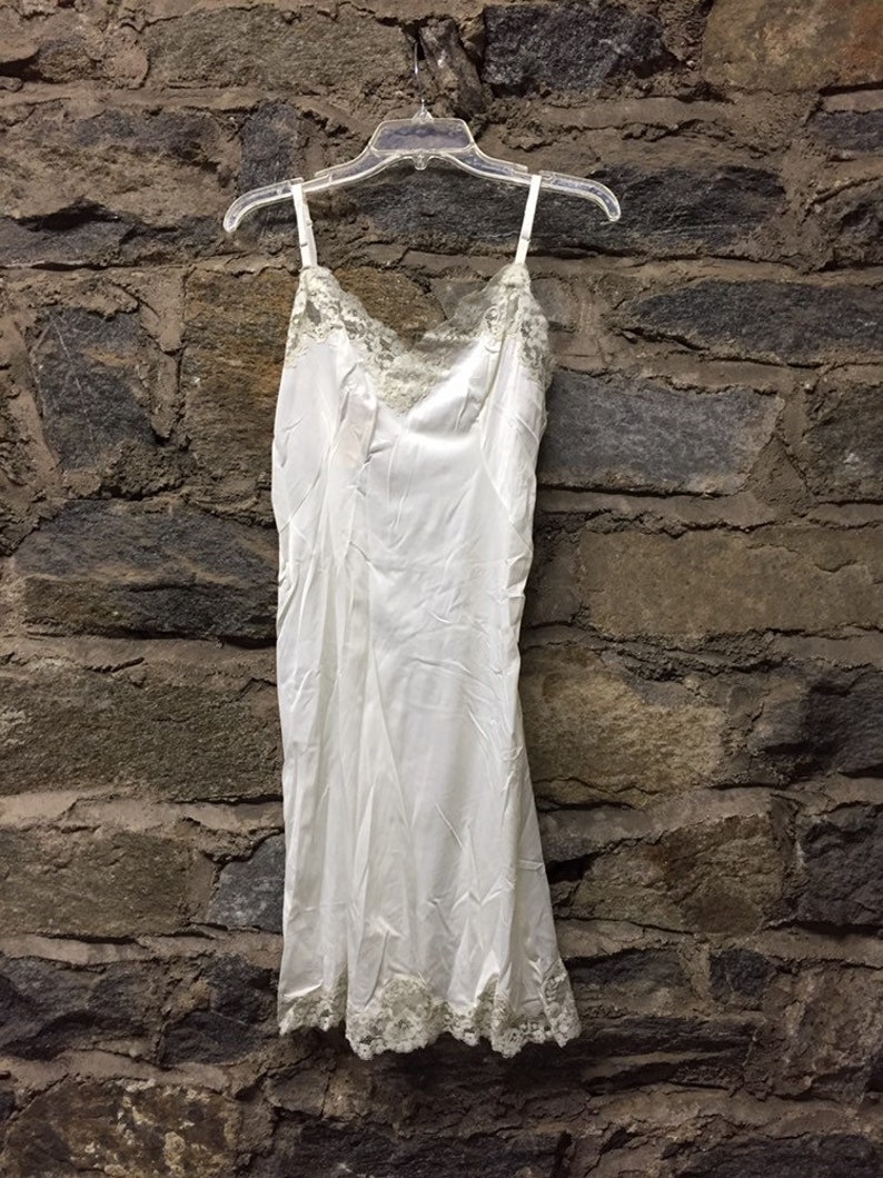 vintage white nylon lace slip size small 32 van roable brand usa