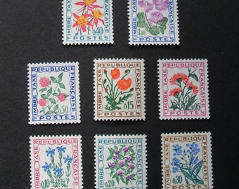 8 timbres fleurs sauvages vintage 1970 France beaux petits timbres #602
