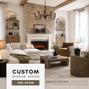 Op de afbeelding: Een woonkamer met een witte hoekbank, een groene plaid, een houten salontafel, twee bruine fauteuils en een stenen open haard met een zwarte kroonluchter. Tekst: CUSTOM INTERIOR DESIGN ONE ROOM. MEDIUM PACKAGE: VISUALIZATION, SHOPPING LIST & FLOOR PLAN.