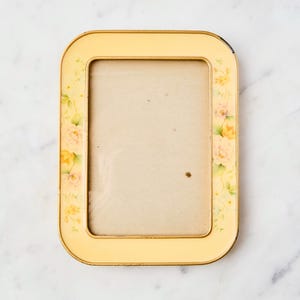 Vintage Floral Enameled Photo Frame: Gold Accent Tabletop Decor