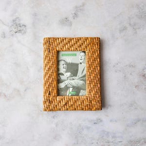 Brown Rattan and Jute Picture Frame: 4x6 Opening, Wicker Weave Photo Frame