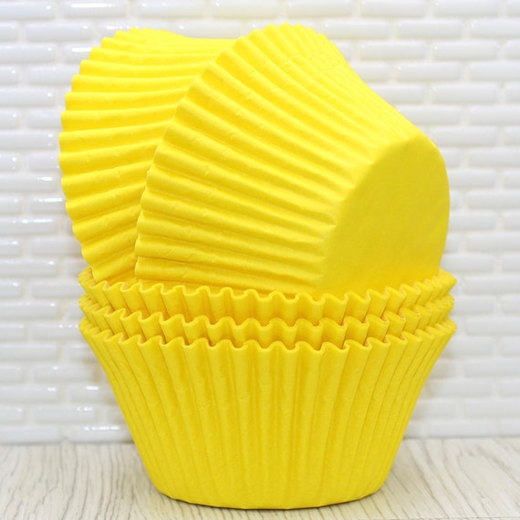 Jumbo Yellow Cupcake Liners qty 30 Jumbo Yellow Greaseproof Muffin Cups,  Jumbo Yellow Baking Cups, Jumbo Cupcake Papers, Jumbo Baking Cups 