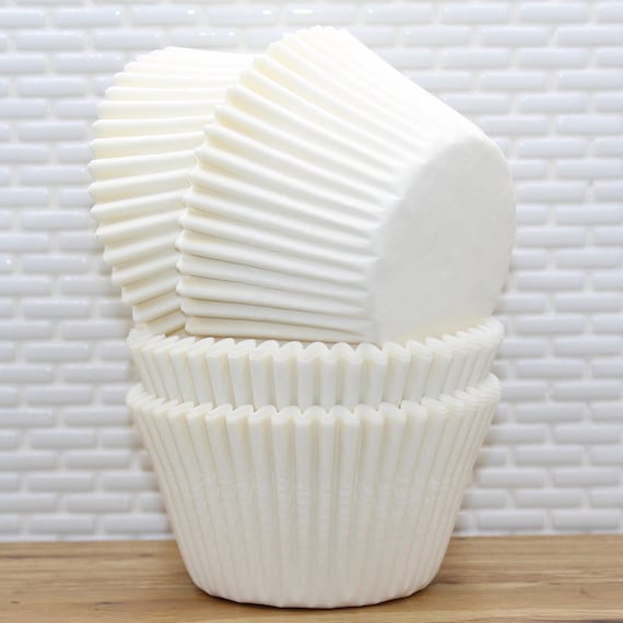 White Heavy Duty Cupcake Liners qty 32 White Baking Cups, White Cupcake  Papers, White Cupcake Wrappers, White Cupcake Liner, Cupcake Liner 