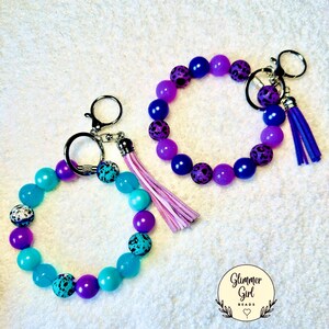 beaded wristlet keychains, cute keychains, wristlet keychains, beaded wristlet keychains, gifts for her, last minute gifts, gifts for women