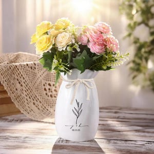 Custom Engagement Flower Vase, Ceramic Flower Vase for Wedding, Gift for Newlyweds, Bridal Shower Gift, Wedding Anniversary Gift for Couple