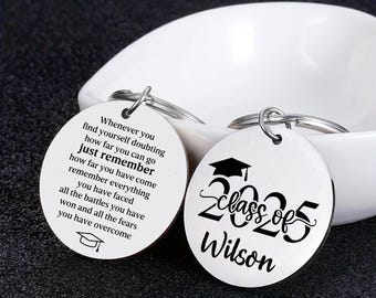Personalisierter Abschluss Schlüsselbund, Abschlussgeschenk für Kollegiaten, Klasse von 2025 Schlüsselanhänger, Benutzerdefiniertes grad Geschenk, Abschluss Schlüsselring Geschenk