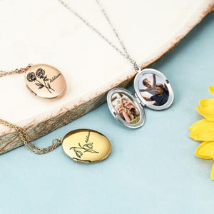Geboortebloem gegraveerde medaillonketting met foto, herdenkingsfoto medaillon, herdenkingssieraden, jubileumcadeau, moedercadeau, kerstcadeau