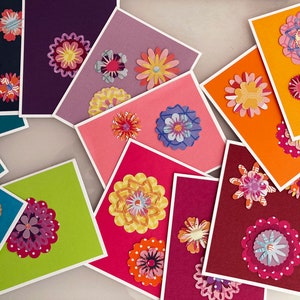 Carte de fleurs de printemps - Fleurs en papier vibrantes, superposées et époustouflantes - Vierge à l’intérieur - Salutations, anniversaire, note, carte de remerciement - Couleurs vives
