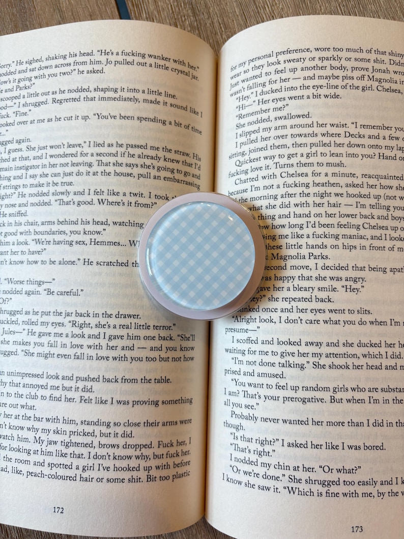 Gingham kindle grips/ blue, pink and green phone grip/ MagSafe grip/ magnetic phone grip/ Gingham print kindle grip / kindle accessories