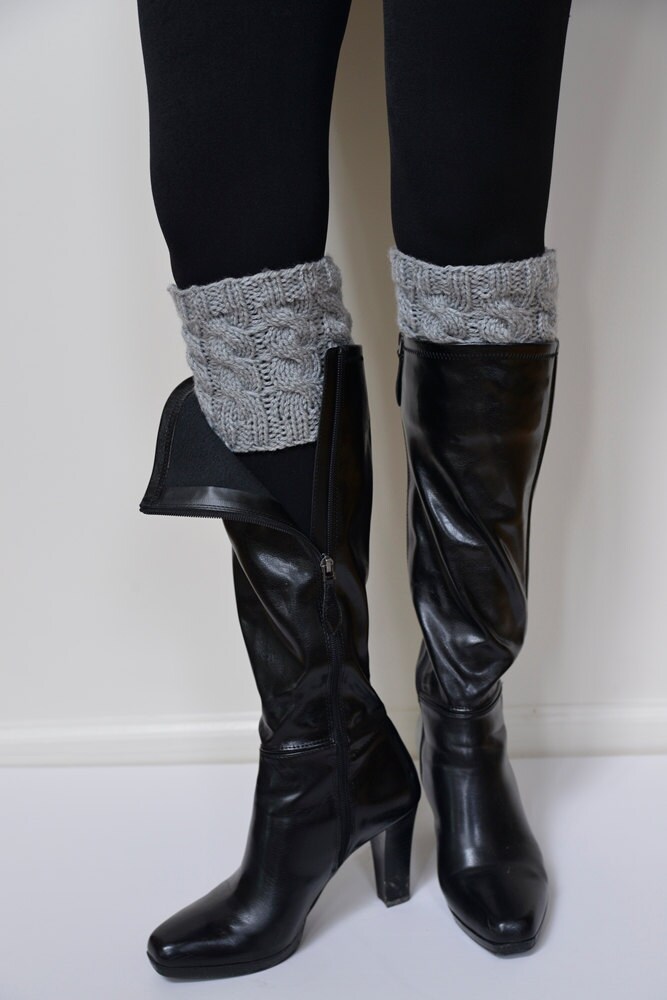 beige knitted boots