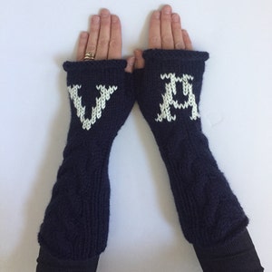 FINGERLESS - Bella&#39;s Mittens MONOGRAMMED