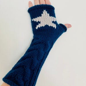 FINGERLESS Bella's Mittens STAR image 3