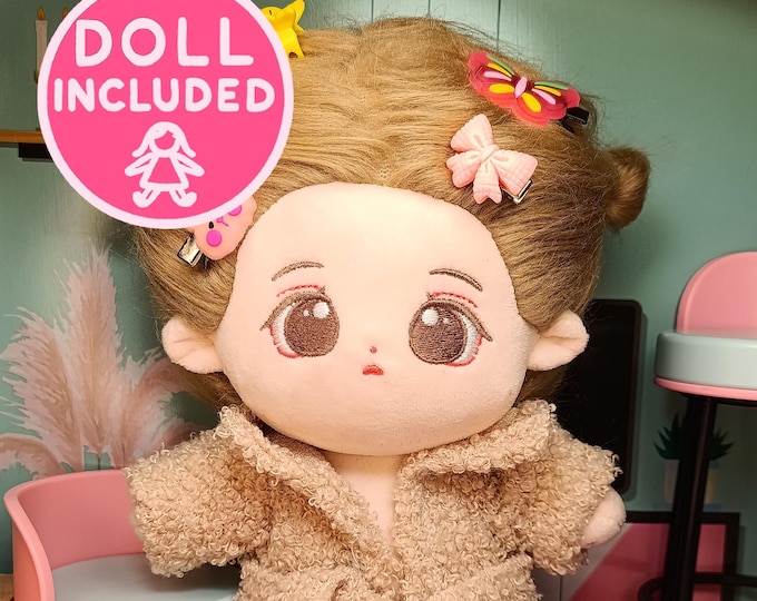 Brunette Doll with Handmade Plush Beige Terry Bathrobe 20cm Luxury Dolls Long Cozy Outfit Clothing Plushie Sleepwear Robe Kimono Soft Cuddly