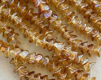 Honey Bellflower Beads, Celsian Czech Glass Flowers, 3 Petal Flower Cap, Bellflower Cap Beads, 12x10mm, 25pcs, Dry Gulch, Honey Celsian