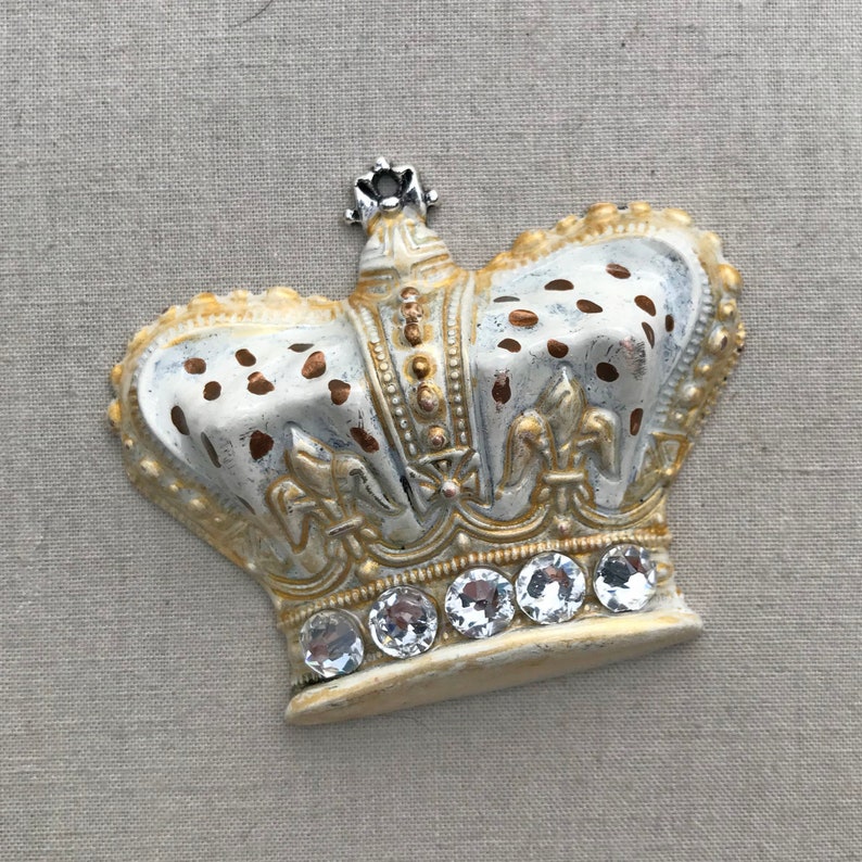 1 Pc Dry Gulch Rhinestone Crown Pendant Adelia Ermine Crown Pendant Winter Crown Shabby Royal Crown Pendant Vintage Rhinestone Crown Pendants Jewelry Making Beading Deshpandefoundationindia Org