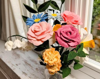 Anpassad filtblombukett, födelsedagsmånadsblommor, födelsedagspresent, mors dag, handgjord