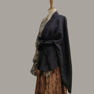 Color Block Ramie Hanfu Kimono Jacket: Lightweight Long Sleeve Top image 5