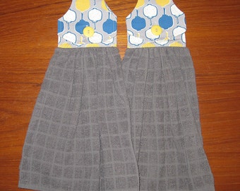Pomegranate Jewish Design Button Handled Kitchen Towels Hostess Set of 2 Gray