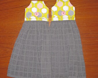 Pomegranate Jewish Design Button Handled Kitchen Towels Hostess Set of 2 Gray