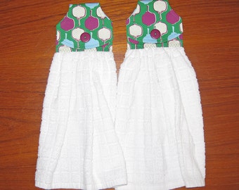 Pomegranate Jewish Design Button Handled Kitchen Towels Hostess Set of 2 White