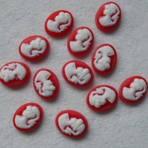 1 dozen Cameos red and white 10 x 8 silhouette