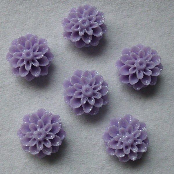 24 purple 15mm chrysanthemum flower cabs