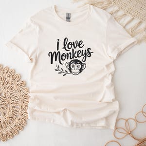 I Love Monkeys T-Shirt For Animal Lovers Monkey Graphic Tee Animal Retro Top Vintage Monkey T-Shirt