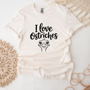 I Love Ostriches T-Shirt For Animal Lovers Ostrich Graphic Tee Animal Retro Top Vintage Ostrich T-Shirt