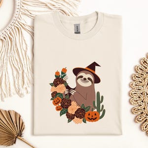 Sloth Halloween Boho Flower T-Shirt For Animal Lover, Floral Sloth Halloween T Shirt For Autumn, Vintage Pumpkin Tee