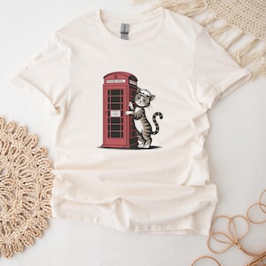 Tabby Cat Shirt For Cat Lover Red Phone Box T-Shirt For Her London Cat T Shirt Vintage Kitten Top Retro UK Top