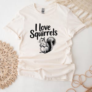 I Love Squirrels T-Shirt For Animal Lovers Squirrel Graphic Tee Animal Retro Top Vintage Squirrel T-Shirt