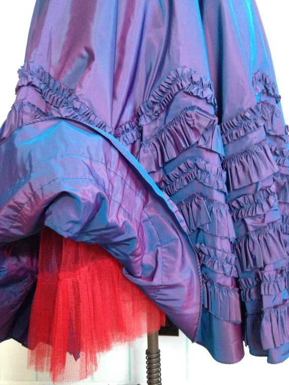 Handmade Ruffled Purple Evening Gown Size 7 - image 4