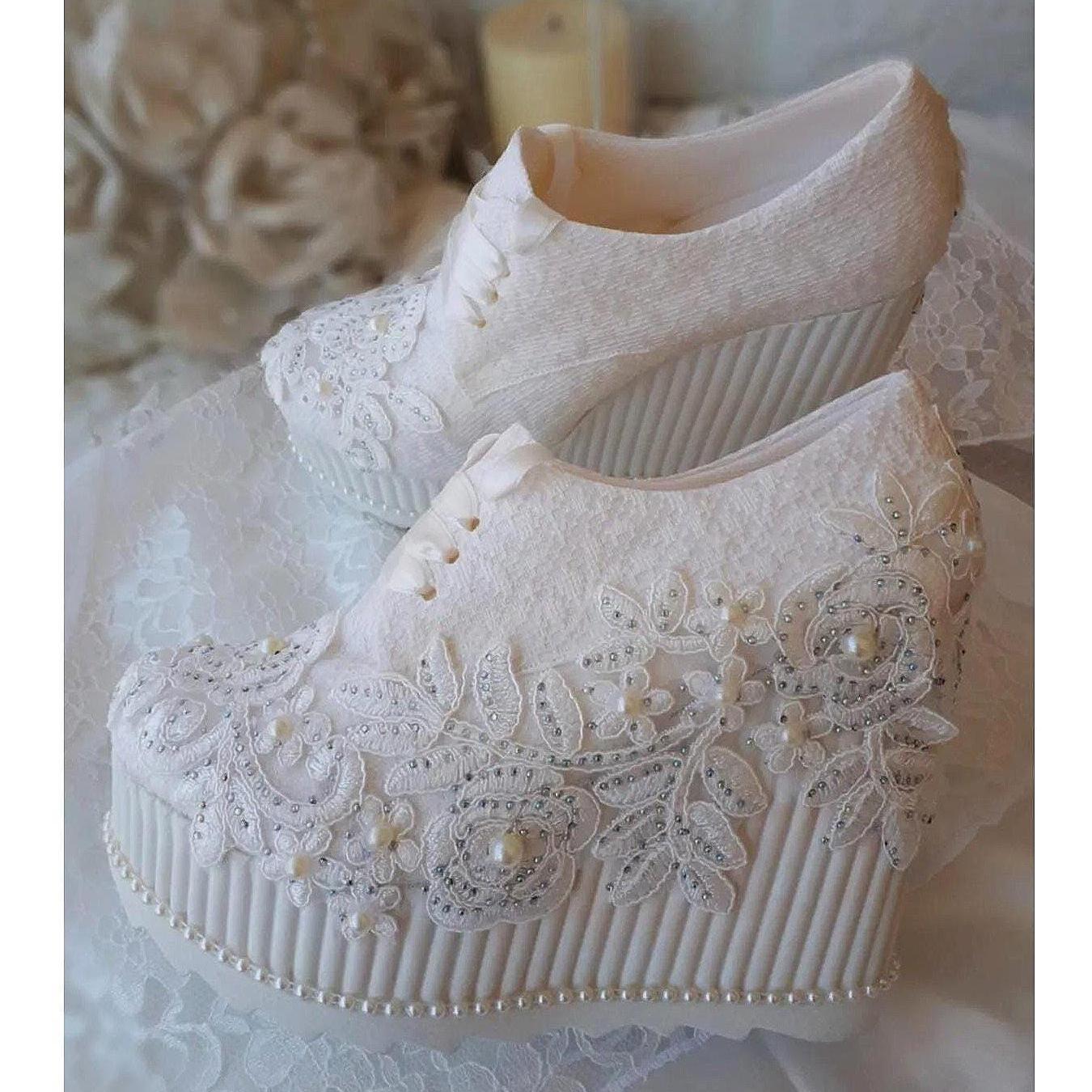 White Lace Bridal Shoe,Wedding Wedge,Bridal Platform Heel,White Pearl Sneaker,Pearl Wedge,Wedding Shoe, Bridal Platform Shoes, Bacheloretty