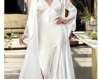 Ecru Satin Nightgown and Robe Set,Bridal Nightgown,Wedding Robe,Ecru Lace Robe,Bridal Shower,Lace Bride Nightgown Set,Satin Nightgown,Robes