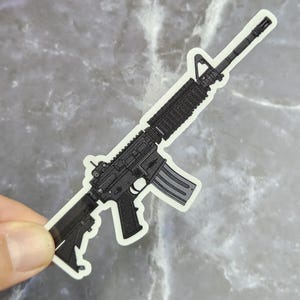 M4A1-sticker, glanzende vinylsticker geweer, sticker M4A1, pistoolsticker, Colt M4A1, cadeausticker voor liefhebbers van legers en vuurwapens