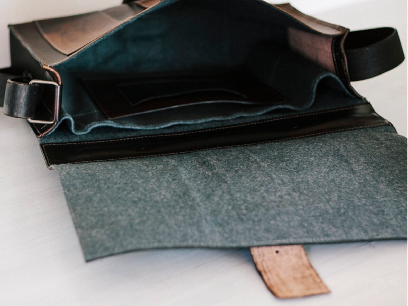 Brown Leather Messenger Bag // strappy by Fullgive Etsy