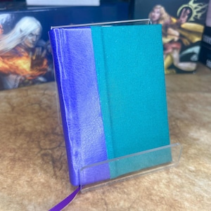 The Hulk Inspired Mini Hardback Card Holder for Heroclix and Other Games. Holds Up to 20 Cards.