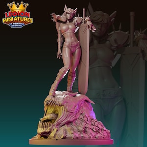Könnte beinhalten: 3D-gedruckte Figur einer Kriegerin in Rüstung, die ein großes Schwert hält. Die Figur steht auf einem detaillierten, strukturierten Sockel. Das Legion Miniatures Logo ist oben links sichtbar.