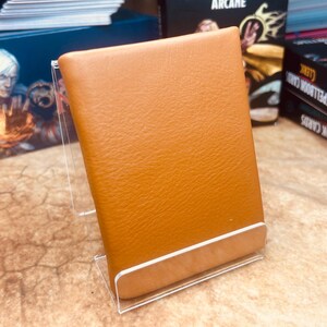 Camel Leather 1 Insert Mini Spellbook para D&D, Pathfinder, outros RPGs ou cartões de visita. Comporta 20 cartas.