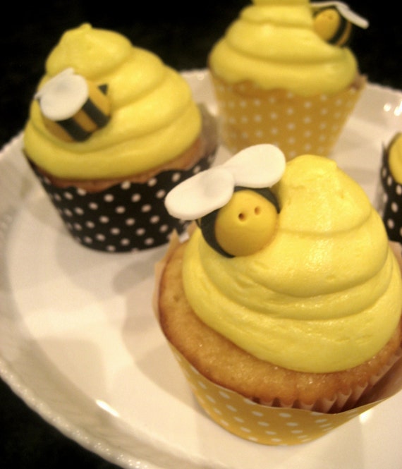 Edible Fondant Bees, Bee Cupcake Toppers, Bee Cupcake Decor