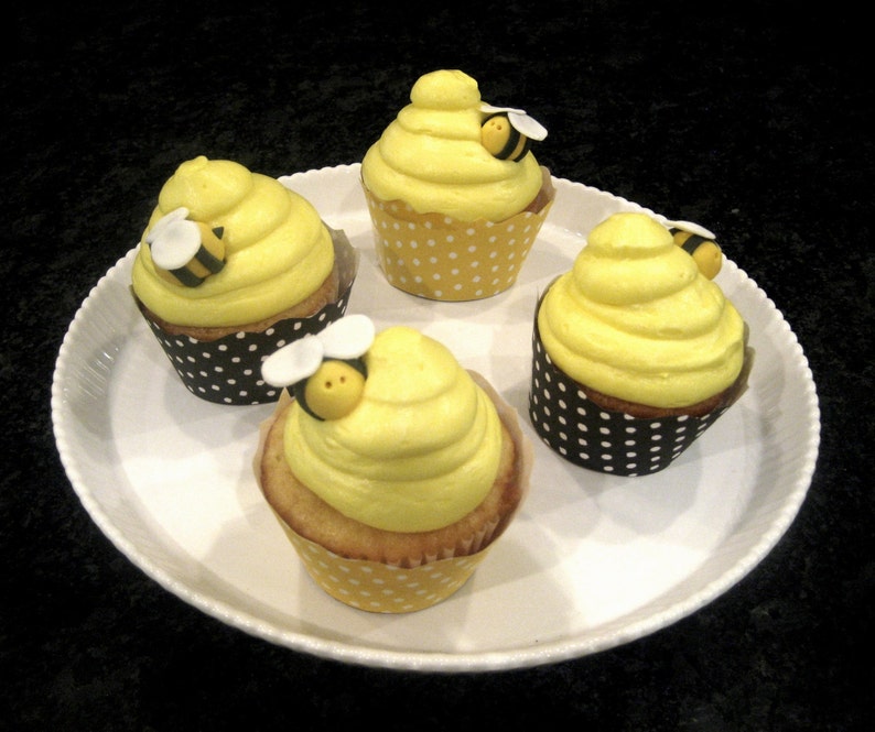 Edible Fondant Bees Bee Cupcake Toppers Bee Cupcake Decor Etsy